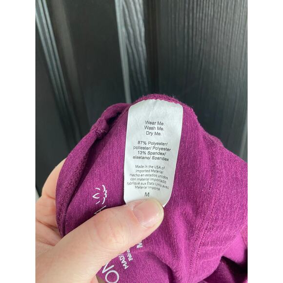 Beyond Yoga Spacedye Slim Racerback Cropped Tank in vivid pink heather-Size M - Picture 7 of 8